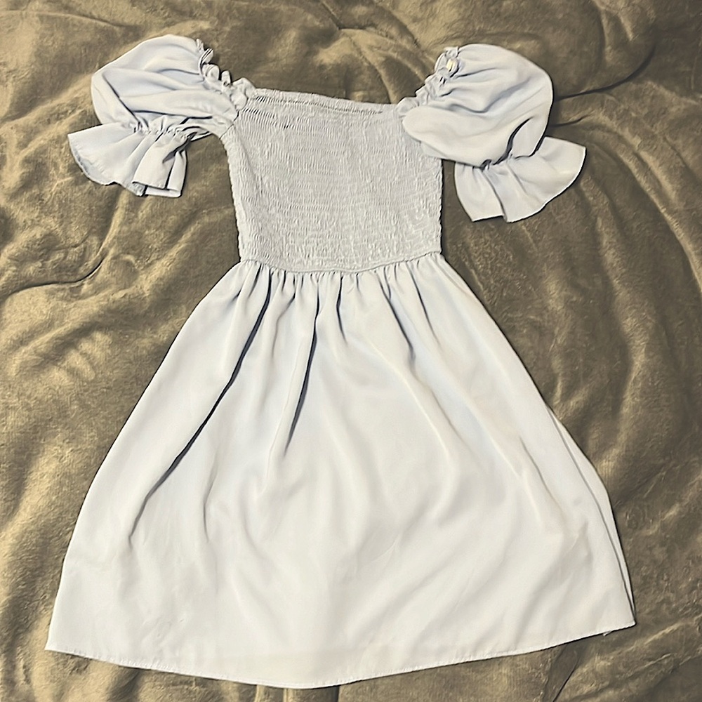 Light blue short sleeve dress